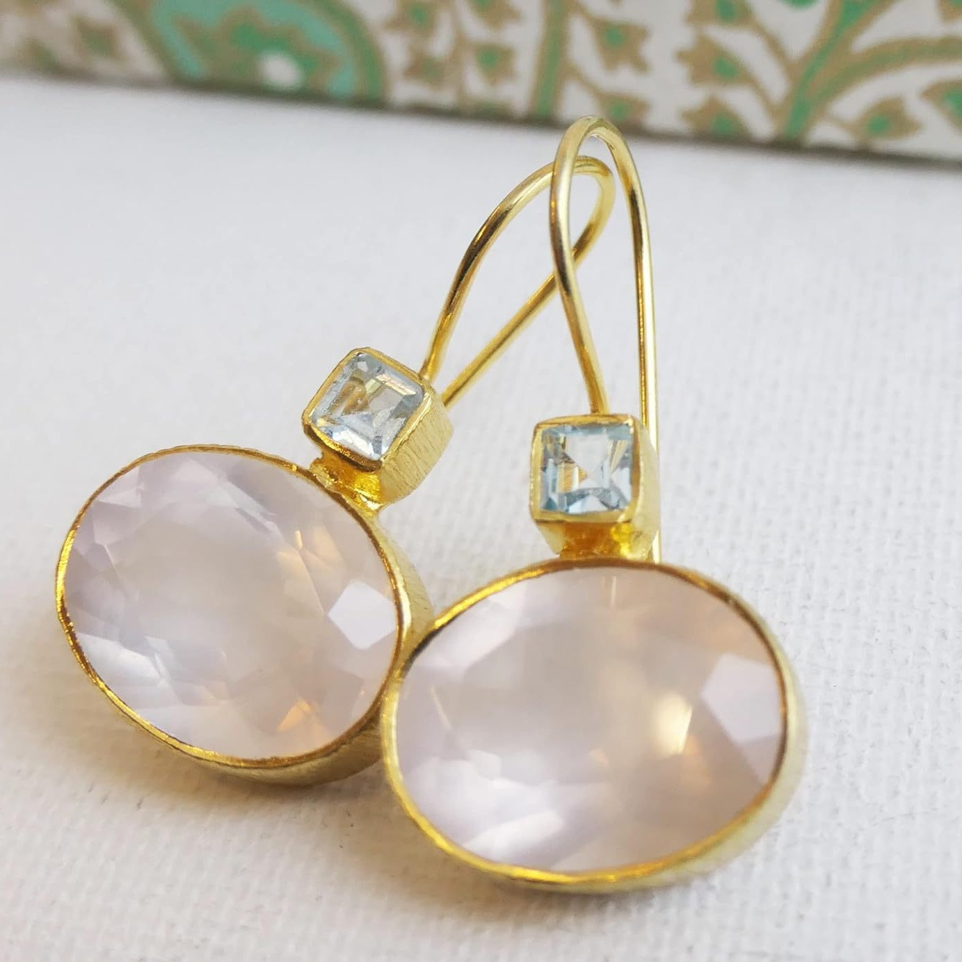Coral – Vintage Green Crystal Golden Earrings