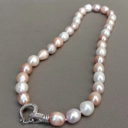 Bexley - Colored Pearl Necklace