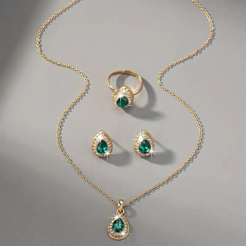 Noémie Glastra Jewelry Set
