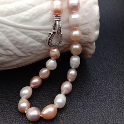Bexley - Colored Pearl Necklace