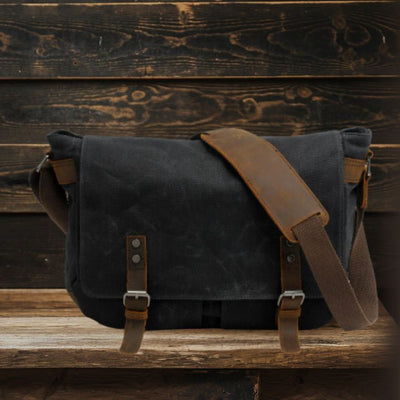 Alton - Canvas Messenger Bag