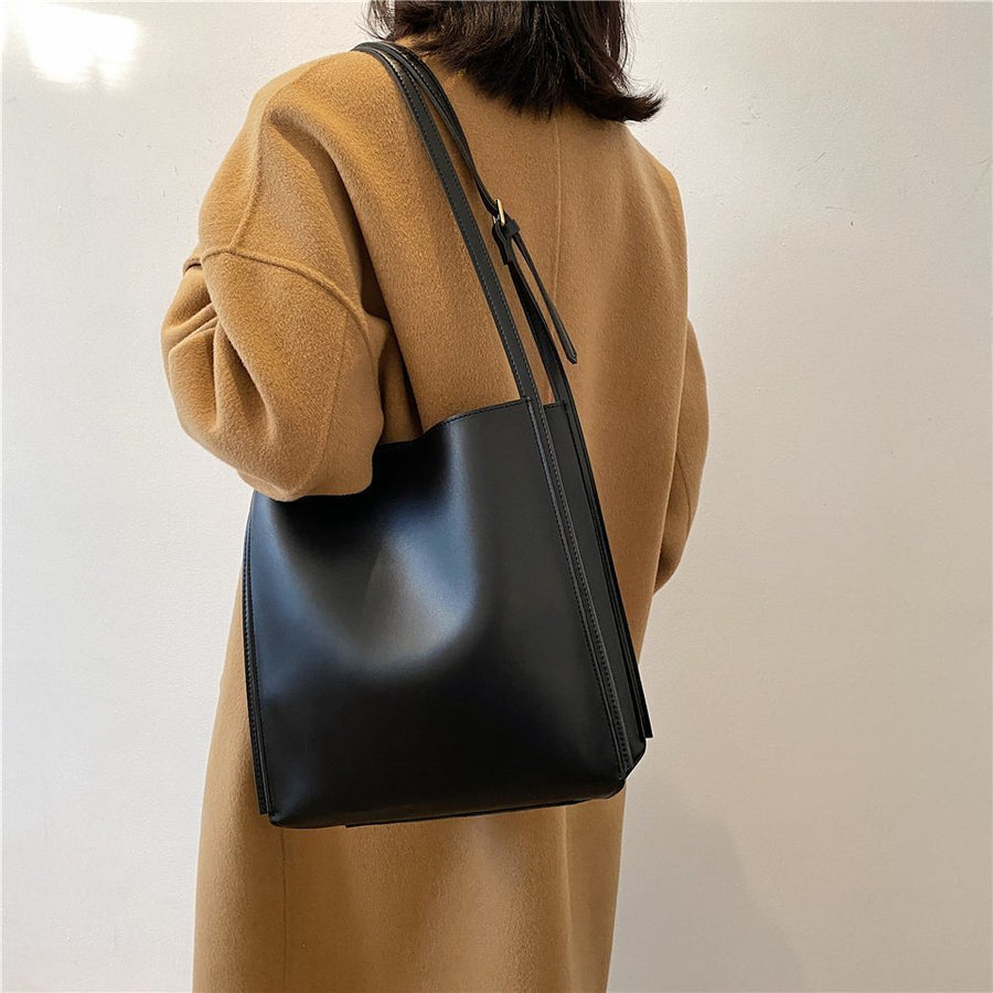 Camille - Classic Bag for Everyday Use