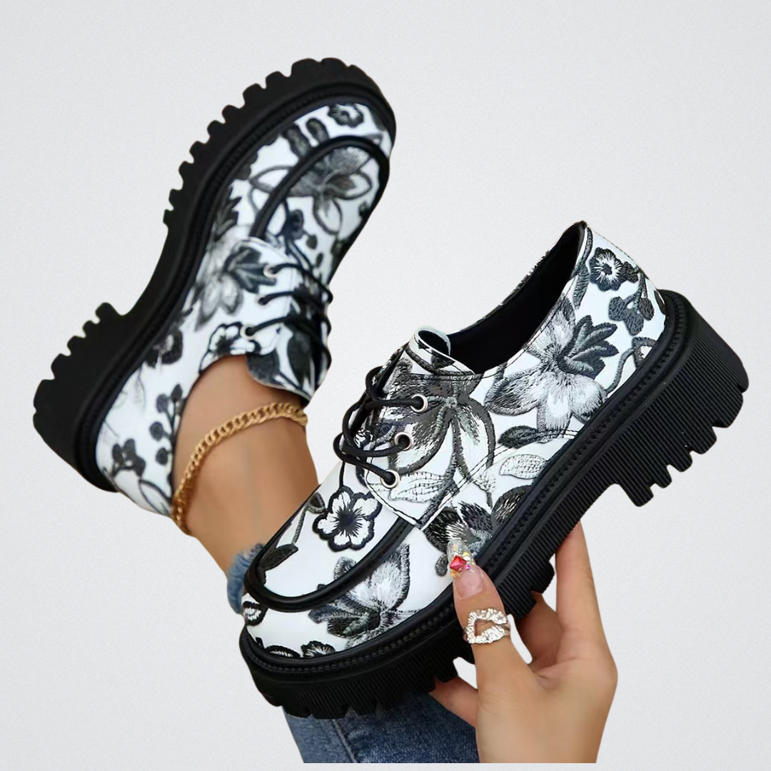 Kayleigh™ Elegant Retro Moccasins