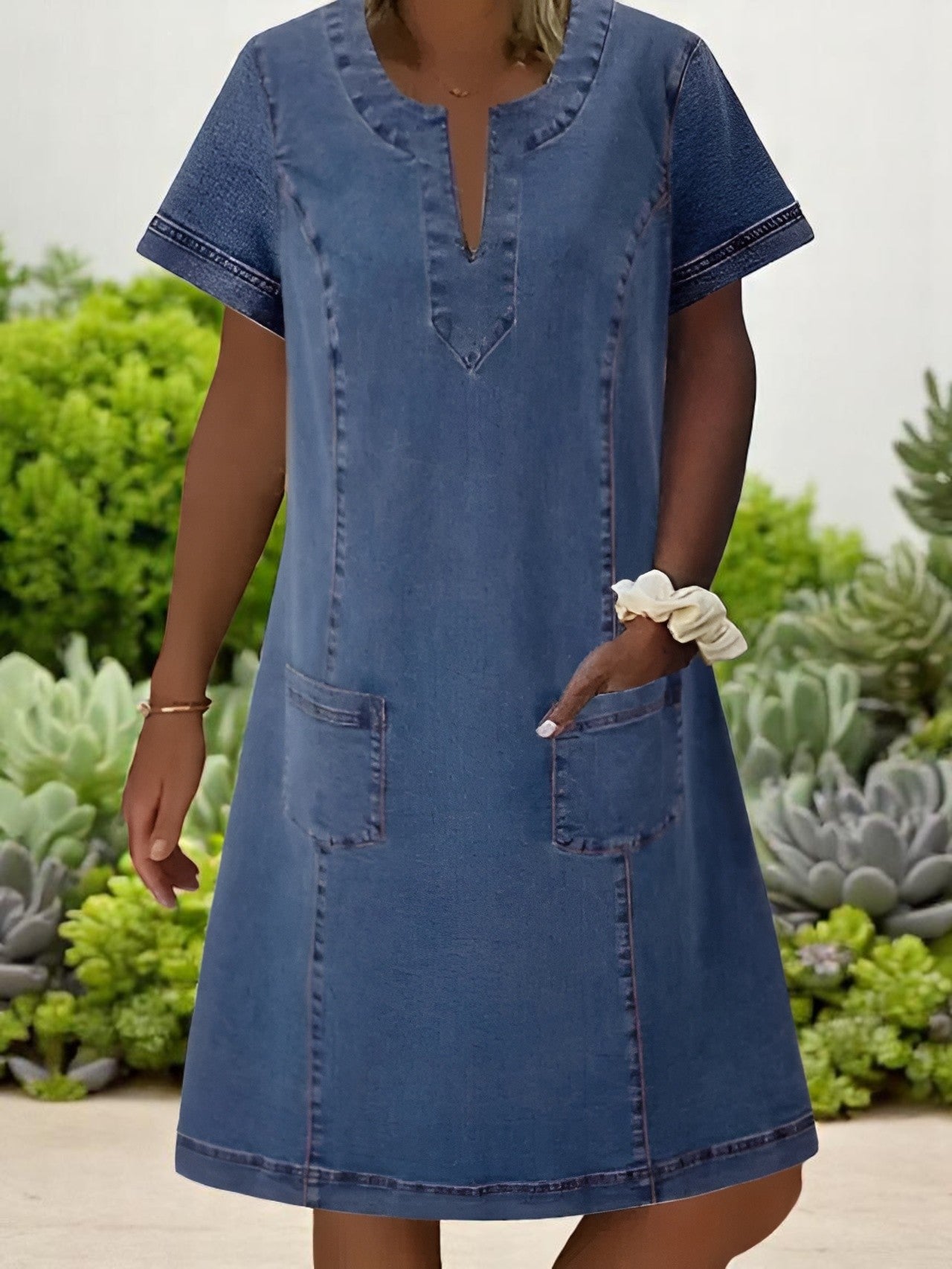 Amber | Soft denim dress with pockets