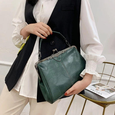 Vintage Kiss-Lock Handbag |