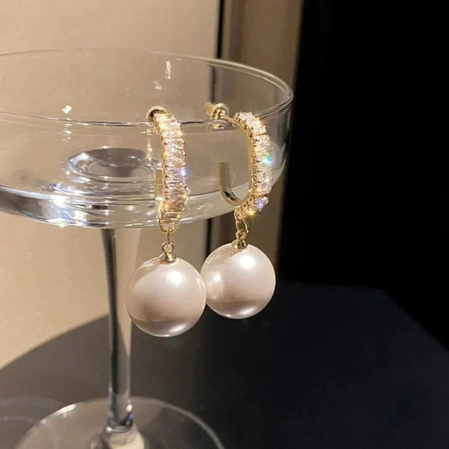 Alanna – Luxury Pearl and Zirconia Earrings