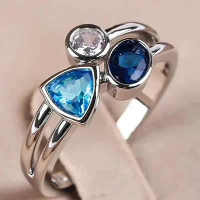 Cassidy – Vintage Blue Crystals Ring