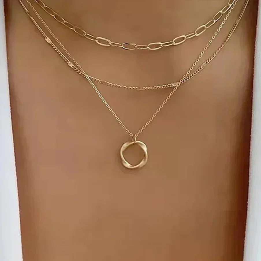 Elira - Vintage Gold Layered Chain & Pendant Necklace