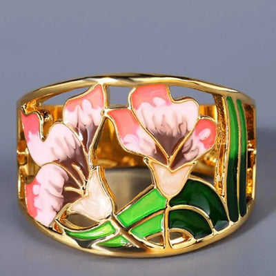 Haisley – Golden Enamel Flower Ring